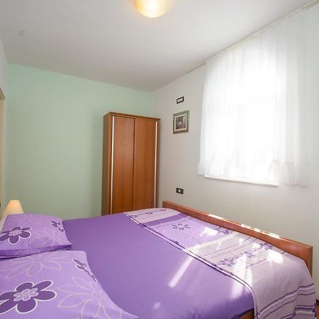 Apartments Jerkunica ロゴズニッツァ 部屋 写真