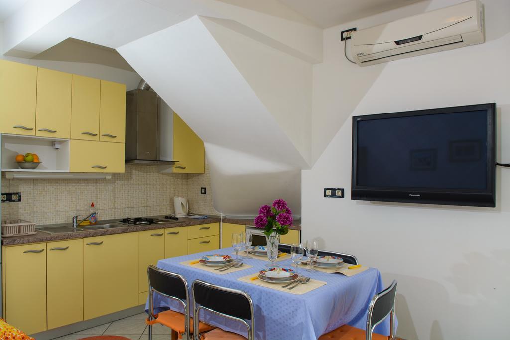 Apartments Jerkunica ロゴズニッツァ 部屋 写真