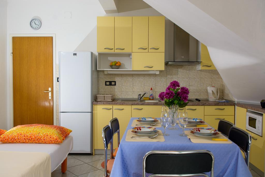 Apartments Jerkunica ロゴズニッツァ 部屋 写真